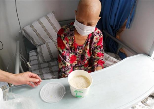 ���һ��ʱ�䣬��Ϊ���ƣ�����θ�ںܲ��ã�ֻ�ܳԵ������档��ΪӪ������������ÿ�����£�ʵ�����˵��ġ�