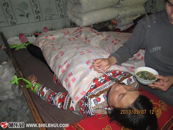 �����첡�鷢���ǲ���ʶ�ˣ����Ҵ��������û�취�����ֽŰ��ϣ�����ιʳ