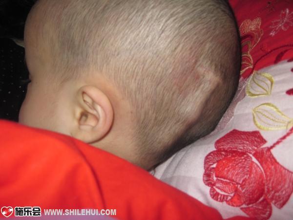 ʢ�����ڿ������������ˮ,ÿ����������Ϻ������ѹ.