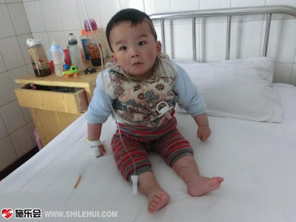 ���׿����ڲ�������Һ��СС�ĺ��Ӵ�СҲû�����ܹ�����İ����������۵�һ�����ӡ�