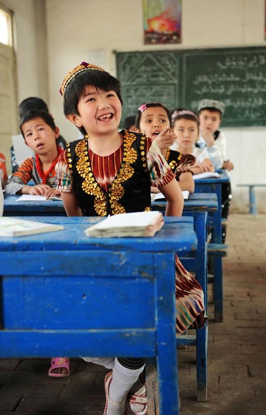 &ldquo;���ټƻ�&rdquo;�Ĺذ����������½������ص�����ƶ��Ůͯ�����ͼΪ���������Ŀε��½��ͳ���������͸��и����˴���Сѧ�ĺ�����&mdash;&mdash;�����ձ�  ���� ��