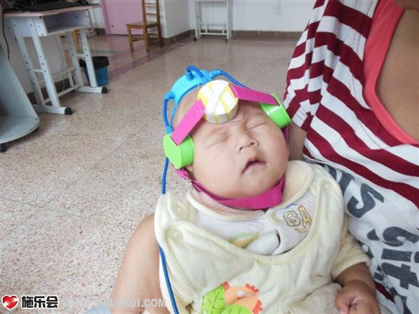 ����Ժ���Ƶ�ʱ�򣬾�����Ĵָ���գ������˯����