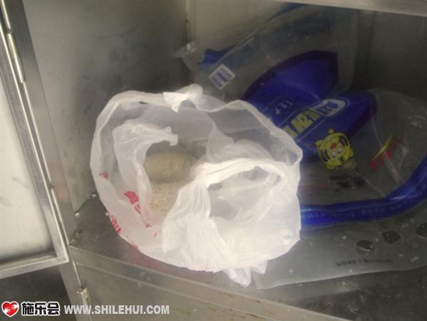 ����һ��ѧ�����״��������Լ����1���ף�������������Ҫ�Ե�����