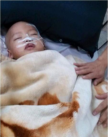 С����5��6��ת����ɽ��ѧ�����ɼ���ҽԺ������ĵģ�����һ�����²��ܳԶ�����Ҳû�к�ˮ������С�����촽������ѿ�����Ѫ