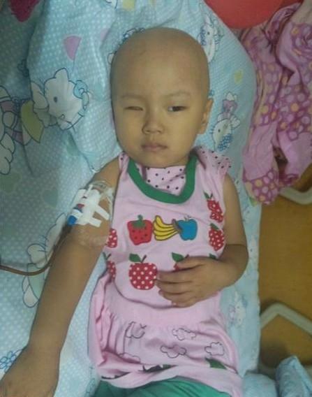 ������˾Ⱦ���Ů�����۰���ʣ��һֻ�ۣ����ڼ�ͥ����ά�ֺ������Ʒ���Ԯ��