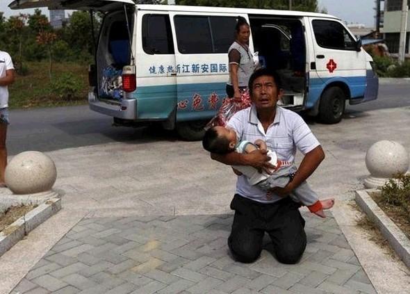 ���Ĳ��ϾȻ���ǰ��ͻȻ��л���죬���������ٸ������һ�λ������ᡣ