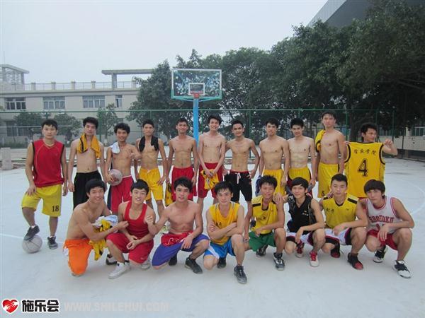 ���ֵܣ������򣡽������ͣ�11�ż��ͣ����ǵ������������һ����һΪ��������