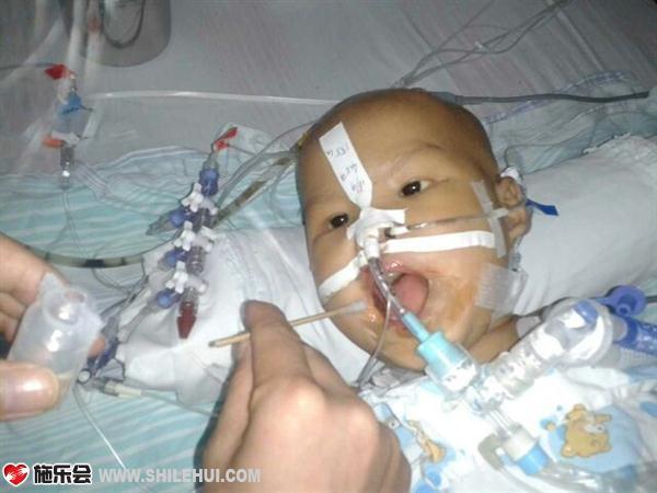 ĸ���ڰ����������õ��촽��СС�Ĺ�Ʒǳ����