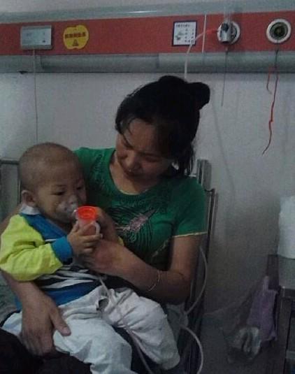 ���������ε�ĸ�����������չ�ҽԺ���Ƶĺ���  