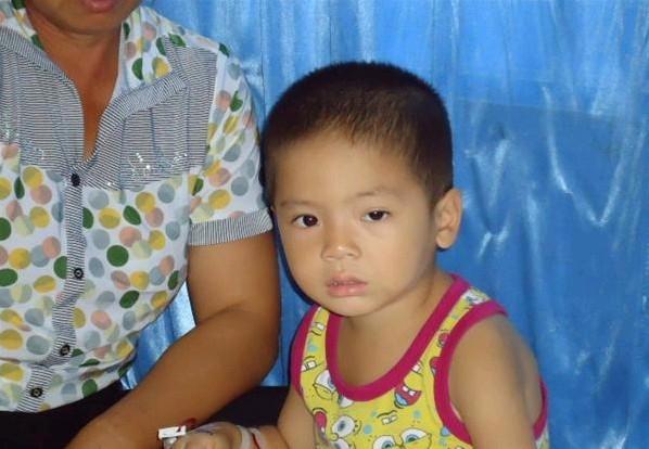 С����ÿ�¶�Ҫȥ�ӳ��е�������ҽԺ������Ѫ���ƣ����ܼ�ǿ��ÿ�ζ����ޣ�ҽ���ͻ�ʿ��ϲ���������ɰ��ĺ��ӡ�   