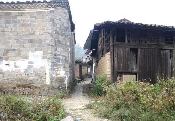 ��������--������ڵ�С·���ڣ�ƶ�ļ���ʼ���������õļ��䡣  