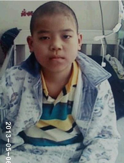 �ڱ�����ͯҽԺ�����ڼ䣬��Ȼ���ֱ����첲��������һ����һ�����ѿ�����Ѫ�ܣ�Ż�¡���ǻ����Բ��·����������ְ�ÿһ���Ƴ�����