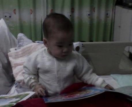 2����Ц�u�����ڼ���Ƭ��