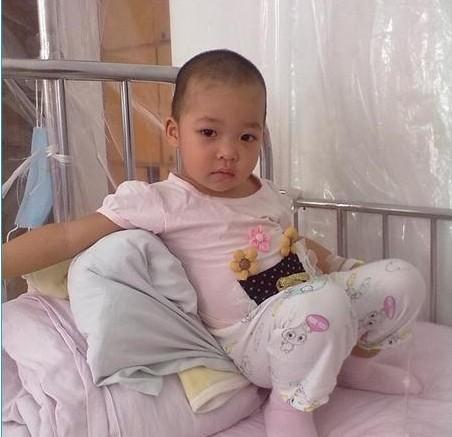 ����ǵ��ĸ��Ƴ�֮��ͷ���������ˣ���������������ͷ�ϵ�ͷ��˵��&ldquo;�����ҵ�ͷ����&rdquo;��˵�Ժ�᳤�ģ���˵��һ����Ҫ����ɫ��ͷ������ô����ĺ��ӣ����������Ц