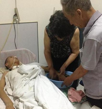 �����ʮ���ϸ�ĸ�׹˲����Լ������ಡ����ÿ���ָ��������ݽźͲ�����ϣ���ܾ�������տ���