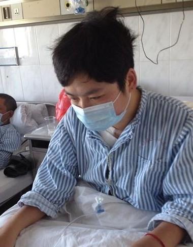 ���ڵ�ҩ��ݲУ��������ľ�ƣ���������ή�ҡ�