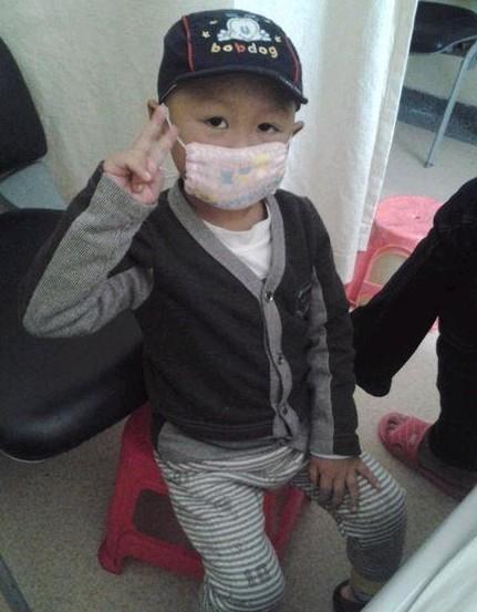 �����������߸�С�ɺ��쿪���ߵĿ��ӣ�С�ɺ���Ծ�ͷ�ְ����˿ɰ���pose������Զ����һ�������ֹۼ�ǿ�ĺ���  