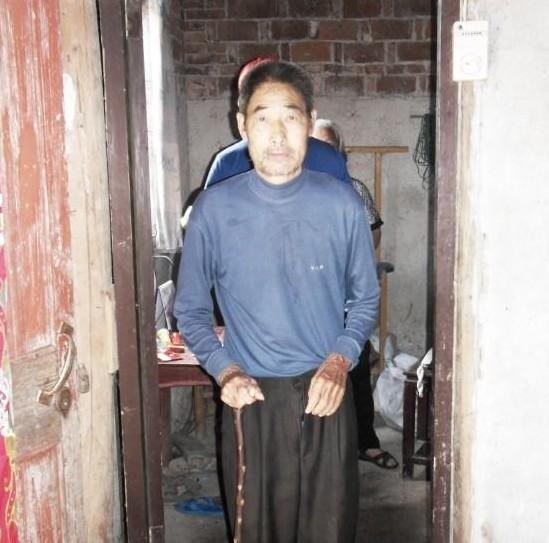 ���˺�����վ�ڼ����ʹ�����֢�������ಡ�����Ͷ���������������