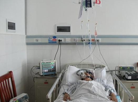 �º���ÿ�춼���Ÿ���ˮ����Ȼ��������������û�취��Ϊ�˰��ˣ�Ϊ�˻���ȥ�������֣�