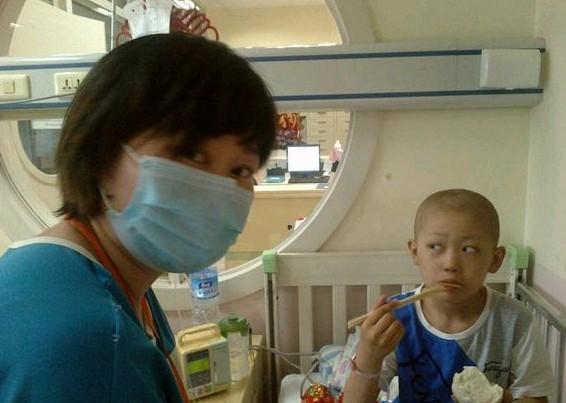 ���������껯��ҩ13�죬ĸ�׸�������������ϲ���Եĳ�����������θ�ڻ�������ϣ���Ժ�������ˡ�      