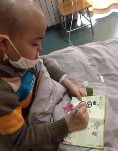 סԺһ��࣬û������С���ѵ���飬���ӿ�ʼϲ���ϻ�������Ȼ���������д󲿷���ҽԺ��һ�İ�ɫ�����������ı���������������绹����ʰ�쵵ġ�