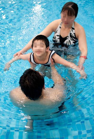 С���ƻ���ÿ��ˮ�ƿγ̶���Ҫ�ҳ�����飬�Ӷ�Ҳ��һ������ٽ��˻�����ͥ�ĺ�г