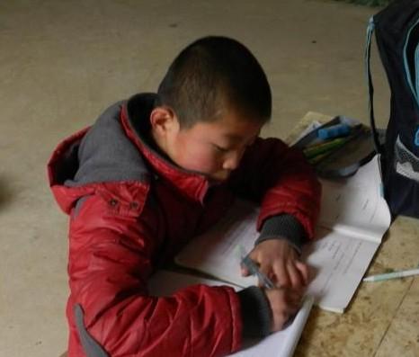 ���Ǻ��Ǹ����µĺ��ӣ�֪��ֻ�кú�ѧϰ����ʵ���Լ������룬���������д����ʦ�����õ���ҵ