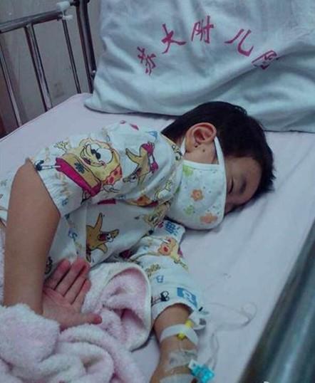 С����ÿ�춼Ҫ������Һ��С�ֱ��Ѿ������Ķ������