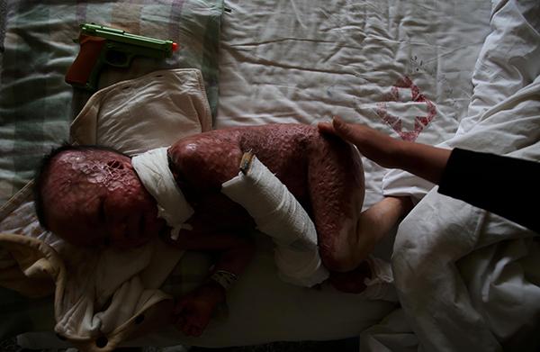 ��ϣ̴: 4��,��ͨ�����ˣ���ˣʱ��¥���Ϲ���ײ���������չ���ˮ����ȫ���ض�����