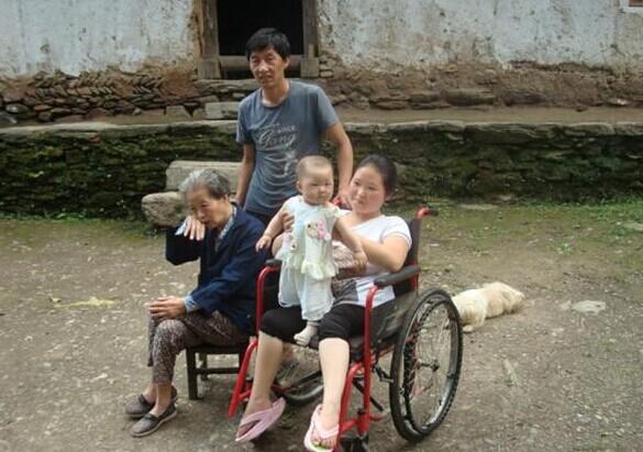 ��ǿ�ֹ۵�һ��������ǰ�ĺ�Ӱ