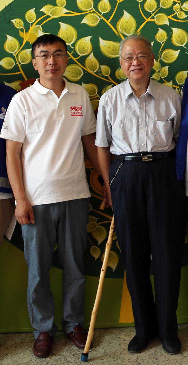 �����϶�ͯ�����ƻ��������׿����л����Ȼ��������³�κ����������Ӱ