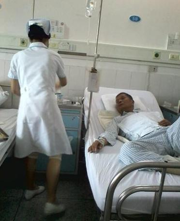 ��ʿ�ڸ���������Һ������һ���������Եú��㲡�