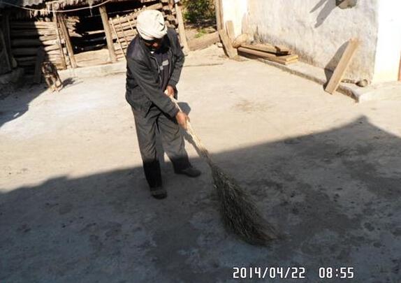 �������������Ǹ����ɾ����ˣ�ƽʱ��ͥԺ��ɨ�ĺܸɾ�