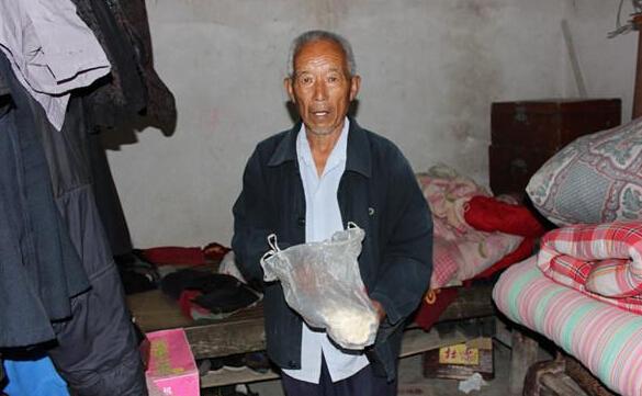  ���¾�����67�꣬��ס���������е�������Ӫ������ڣ��