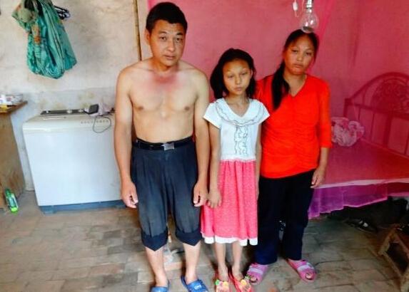 ����ŵ�һ�ң����ӻ����񾭲���Ů���ڶ�Сѧ���ж����߶�����������Ѷ