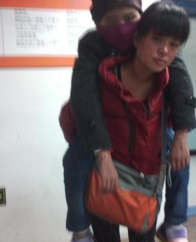 ��ҽԺ����������ı���С����ÿ�춼�ظ����Ķ���������ȥһ�����㲣��������¸�ĸ�İ���