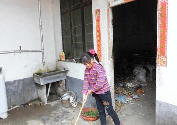 �������ڼҺܶ��£����ڰ���ĸ���������ɨ������