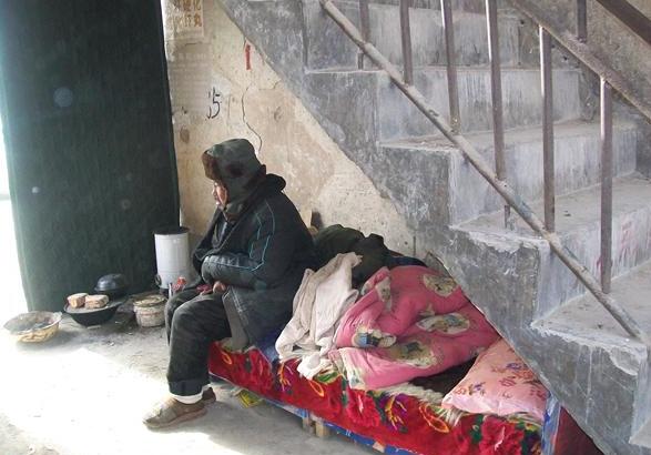 ������񼱣̫��������ɵɵ�Ĵ�����¥���ڣ�����Ҳҵذ������ӣ���Ĳ�֪��������ζȹ��������Ķ�����