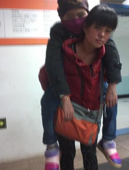 ��ҽԺ����������ı���С����ÿ�춼�ظ����Ķ���������ȥһ�����㲣��������¸�ĸ�İ�