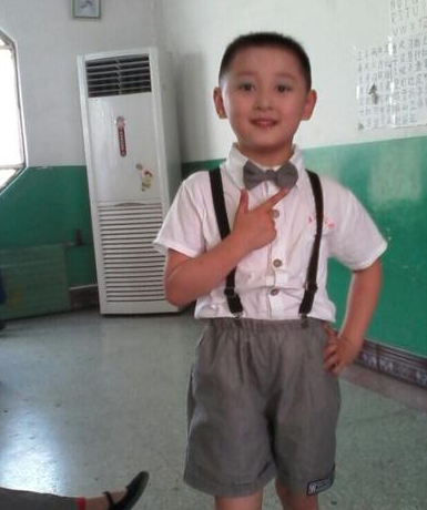 ��ͯ������˧���ɰ���С����