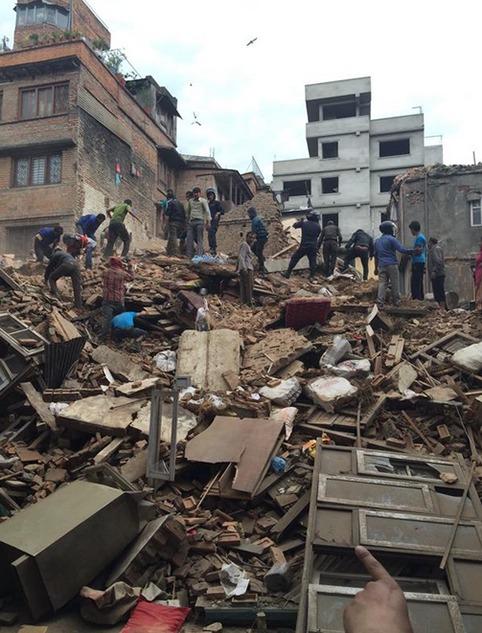 ��ѹ�ڷ����е���Ա���о�Ԯ