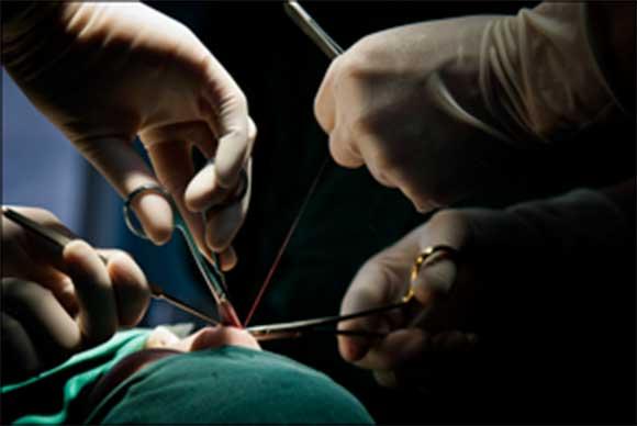 2012��5��9�գ������������&ldquo;ĸ��΢Ц�ж�&rdquo;����Ѱ������������������󿵸��úܿ죬Ư����С����ʱ�̹��ź�ӳӳ��΢Ц��������Ҳ���ĵ�Ц�ţ���Ϊ���ӵ�δ����������ϣ����