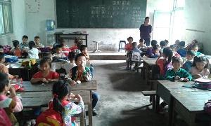 ��Ŀ������1�������ѧУ��ʾ�ͷ�����2���ֳ�������ʽ���� ��3�Σ�3������ٽ�ʦ��ѵ���� ��2�Σ�4����һ��ͯ԰����� ��3��