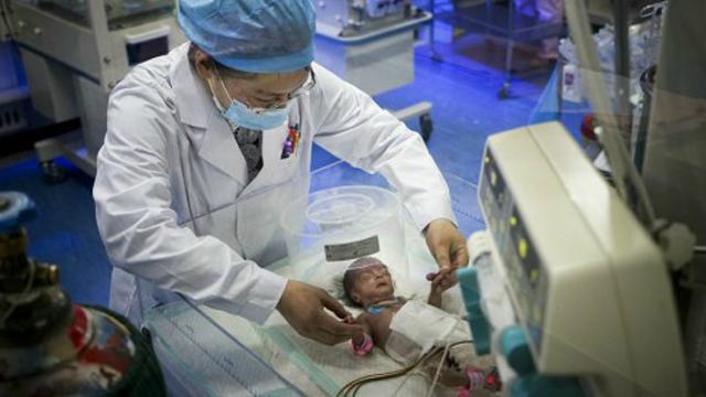 �����������ǰ��������ı������кܶ�ܶ࣬���Ǵ󶼴������������˲��Ҵ�����������������Ǵ�Ƥ������͸����Ƥ������֦����Ѫ�������ɼ������ǳ��̵������������е�����һ���̶�Ҫ�ֳ�10�κ���ȥ��������ĸ���֢״���������������ֵ����쾡�¡�