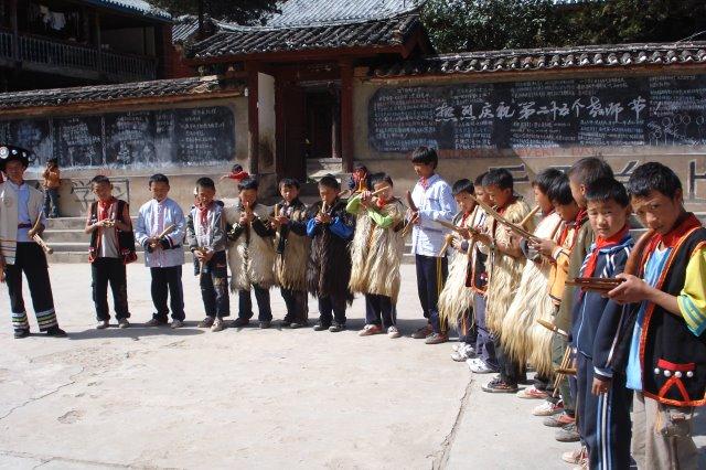 ��λ�ȡ����Ʊ�ݣ���Ȱ�������Ὣ��Ϊ����100Ԫ�����ϵ����ѿ��߾���Ʊ�ݣ��뷢�;�����ͼ������������Ŀ�����ͽ��׵��ţ�����Ʊ̧ͷ���ռ���ַ���ʱ���Ϣ�����䣺infosh@lianquan.org.cn��������������ѯ��021-60146234