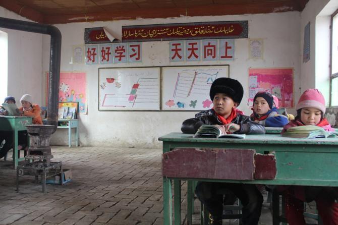 ����������ʲô�� ����Զ������Сѧ���������ѷ�����������Ƿ���&ldquo;��������԰��&rdquo;����Ŀ������ѡ��Ϊ�ͳ�����������ѵ�����ѧУ����ļ�裬�ֱ����������簢�˿���Сѧ��������������ֳ�Сѧ���ͳ������ֳ�ѧУ�Ͱ��ɿ�����������Сѧ��