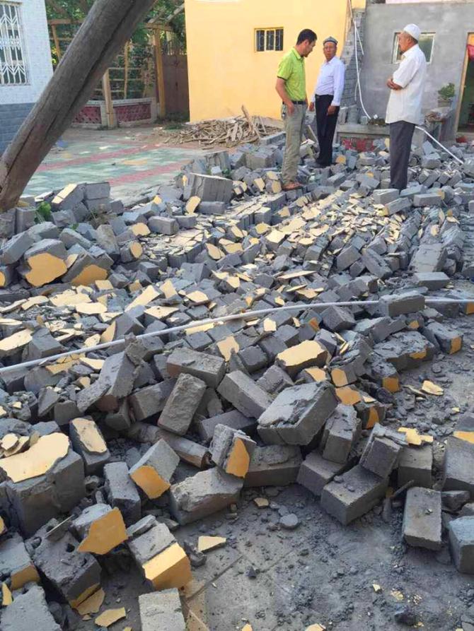 Ҽ�����ж��ƻ��� ������Ԯ�׶Σ�����ů��������ˮ���������ʵȾ�ԮΪ�� ���ɰ��ý׶Σ�������ֺ�Ӱ���Ƥɽ��ѧУ���������а��õ㿪��Ҽ��԰������ʩ����ͯ����վ����װ��ˮϵͳ��