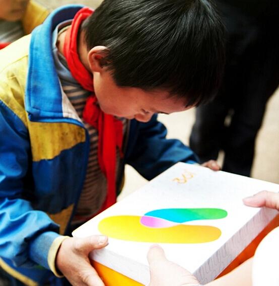 ������׼ ÿ����64.5Ԫ����10%��Ŀִ�м��������ã����ܰ���һ���������ӵ��һ˫�˶�Ь�������ǿ��ֱ���ʵ���˶����� 