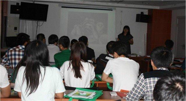 ��רҵ�Ŷ�&middot;רҵ��ѵ�� ��Ŀ��ʼ���������Ƚ�������������רҵ������Ա��ҵ��ר�ң��Ժ󱸺ӳ��ǽ��к�����Ⱦ��֪ʶ��ѵ������ѵ�����Ժϸ�󣬺ӳ��Ƿ����ϸڡ��˺��������������������ڣ�ÿ�����ٽ���һ�κ���Ѳ��������