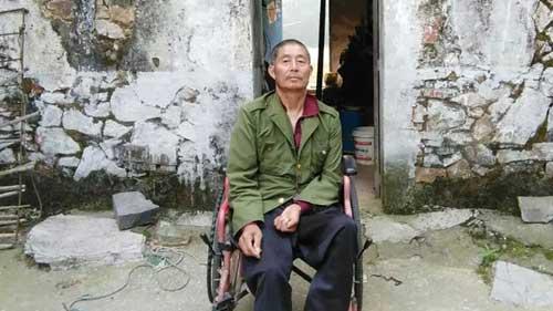 60�����С�����ˣ���2013��ͻ������Ѫ�з�,�����°���̱��,�ϰ���������첲����,ʧȥ��֪����������סԺ���Ƚ�������ܵļ���ԪǮȫ���ù�,�����������ѽ���ʮ����Ԫ�����˵������������ϰ������˵Ŀ������ƷѺ�ȫ���˵�����ȫ��������ÿ����ǧԪ�Ĺ��ʣ�����ǳ����ȡ�